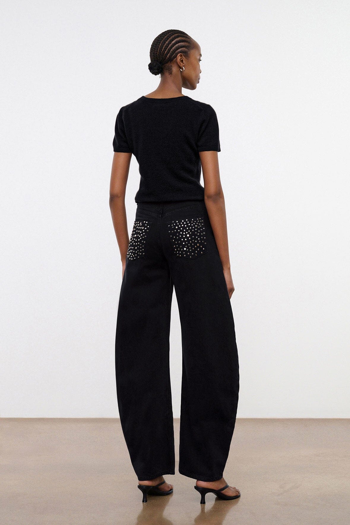 JACKSON BARREL JEAN | STUDDED BLACK